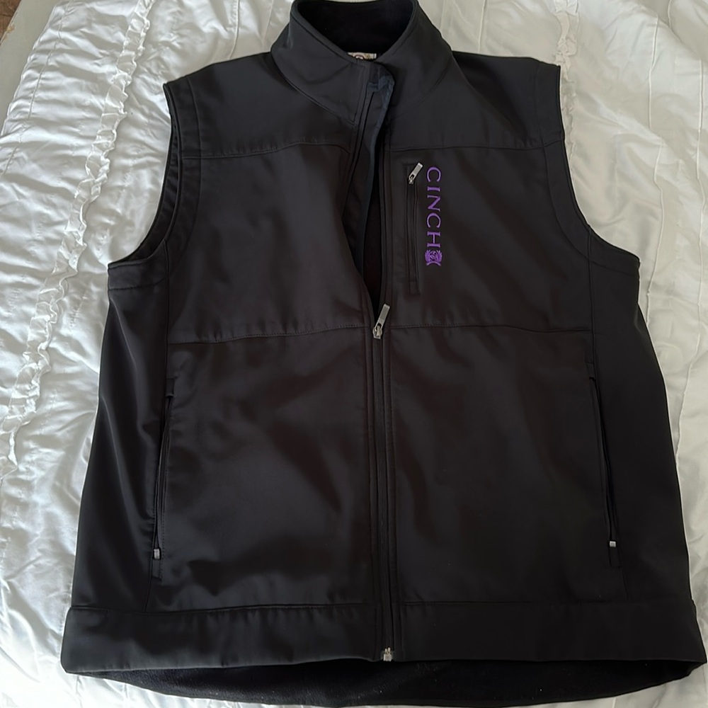 Men’s Cinch Vest